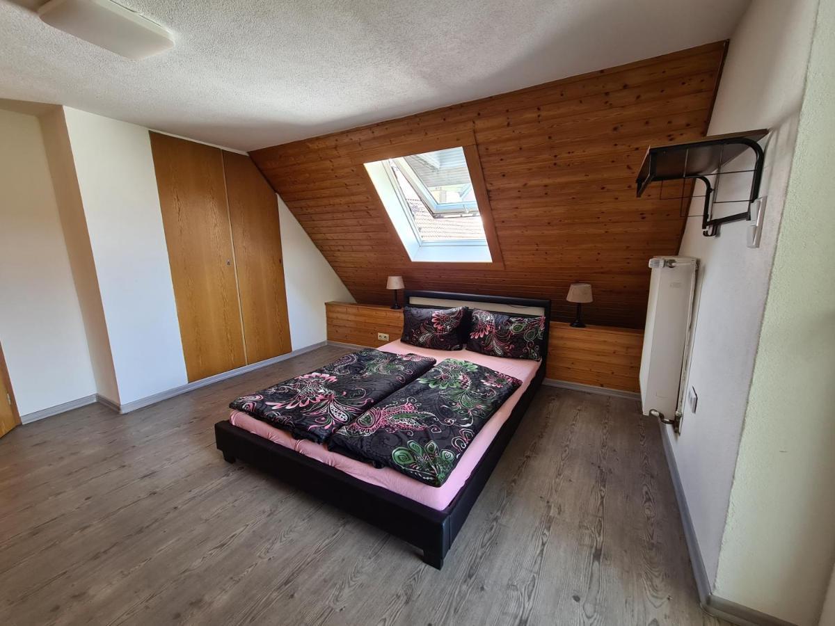Haus Mitten In Herzen Von ギュンツブルク エクステリア 写真