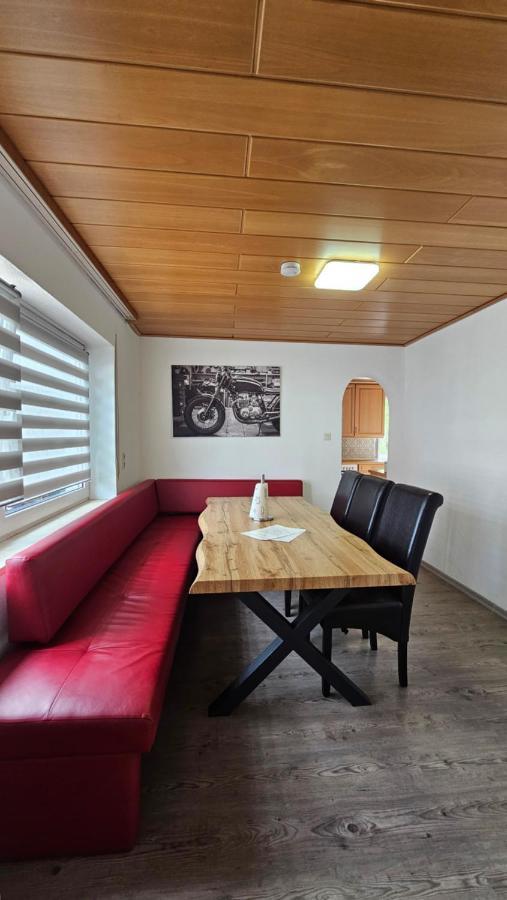 Haus Mitten In Herzen Von ギュンツブルク エクステリア 写真
